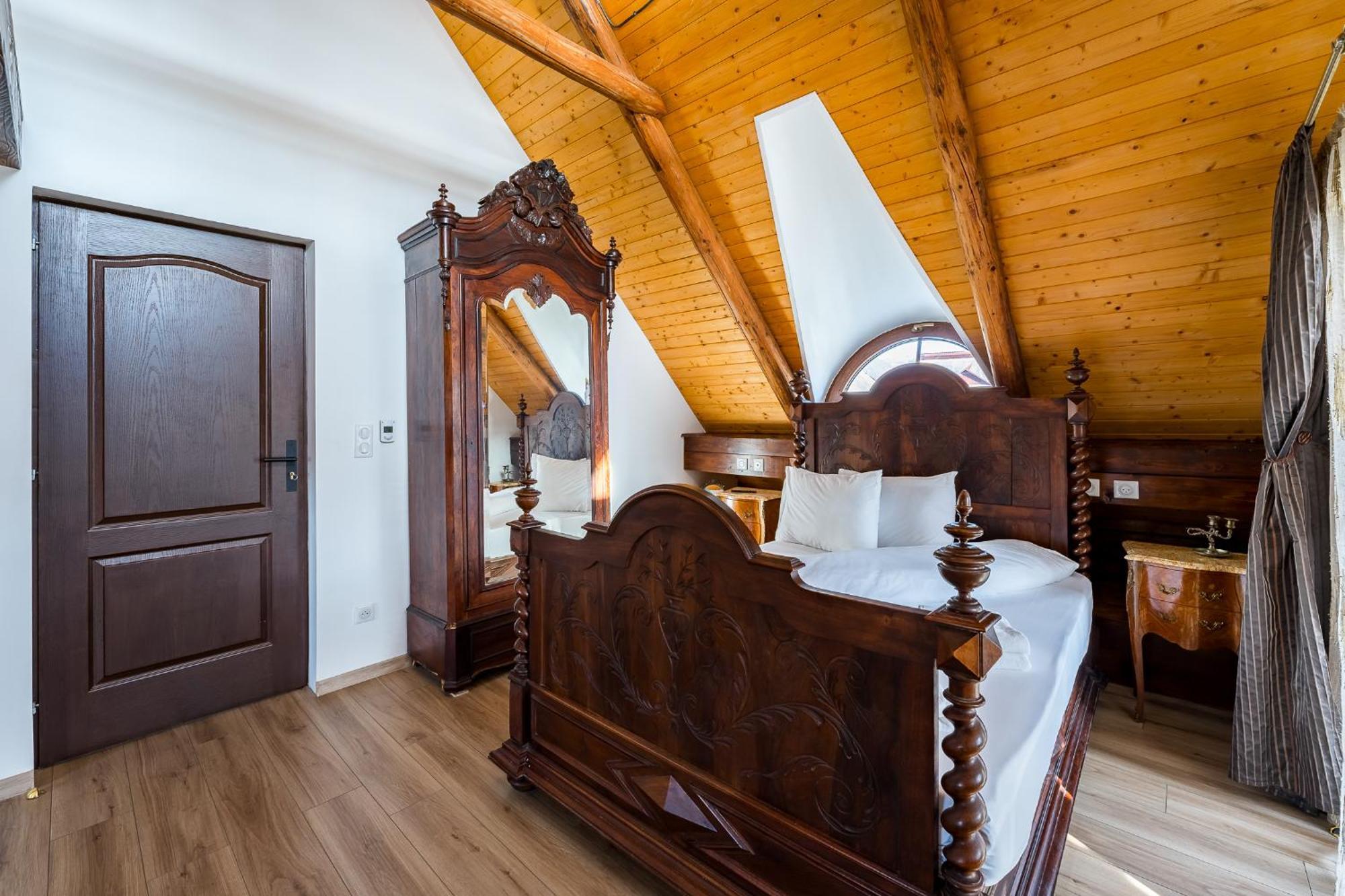 Hotel Casa Cu Magnolii Poienile Izei Exterior foto